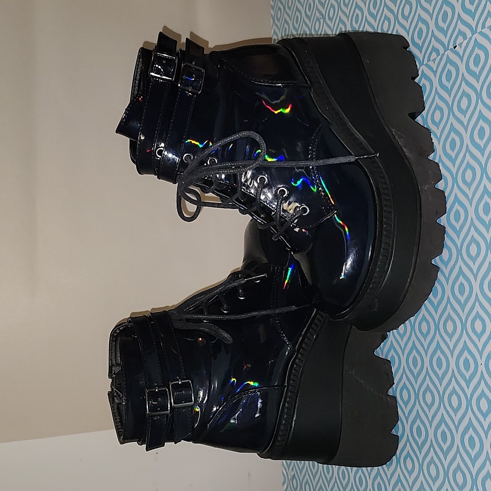 Demonia Shaker 52 Hologram Patent Platform Boots - Black